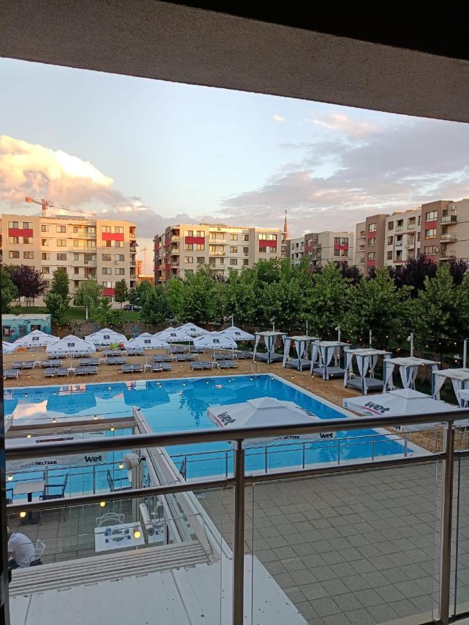 Alex Mnl Lux Apartment 2 Free Parking Bukares Bagian luar foto