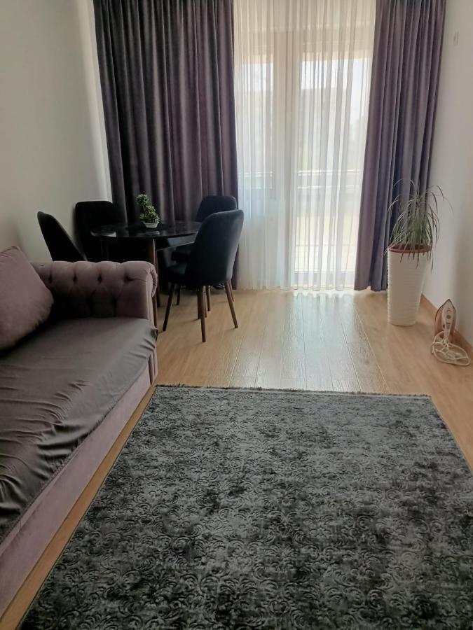 Alex Mnl Lux Apartment 2 Free Parking Bukares Bagian luar foto