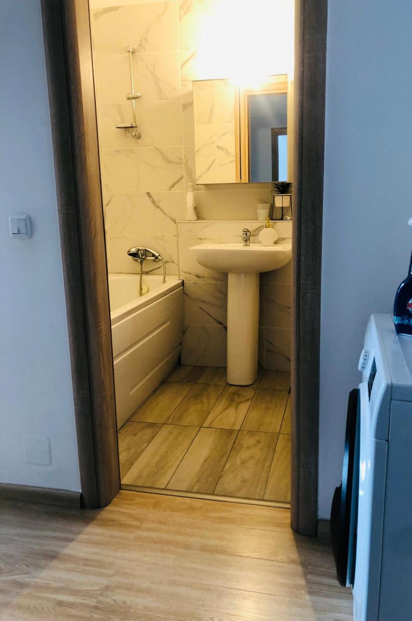 Alex Mnl Lux Apartment 2 Free Parking Bukares Bagian luar foto