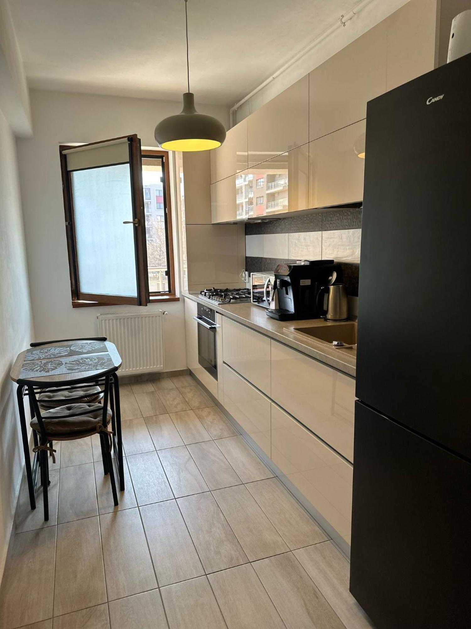 Alex Mnl Lux Apartment 2 Free Parking Bukares Bagian luar foto
