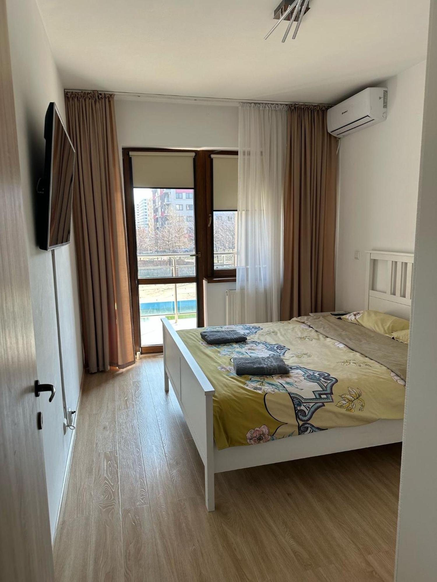Alex Mnl Lux Apartment 2 Free Parking Bukares Bagian luar foto