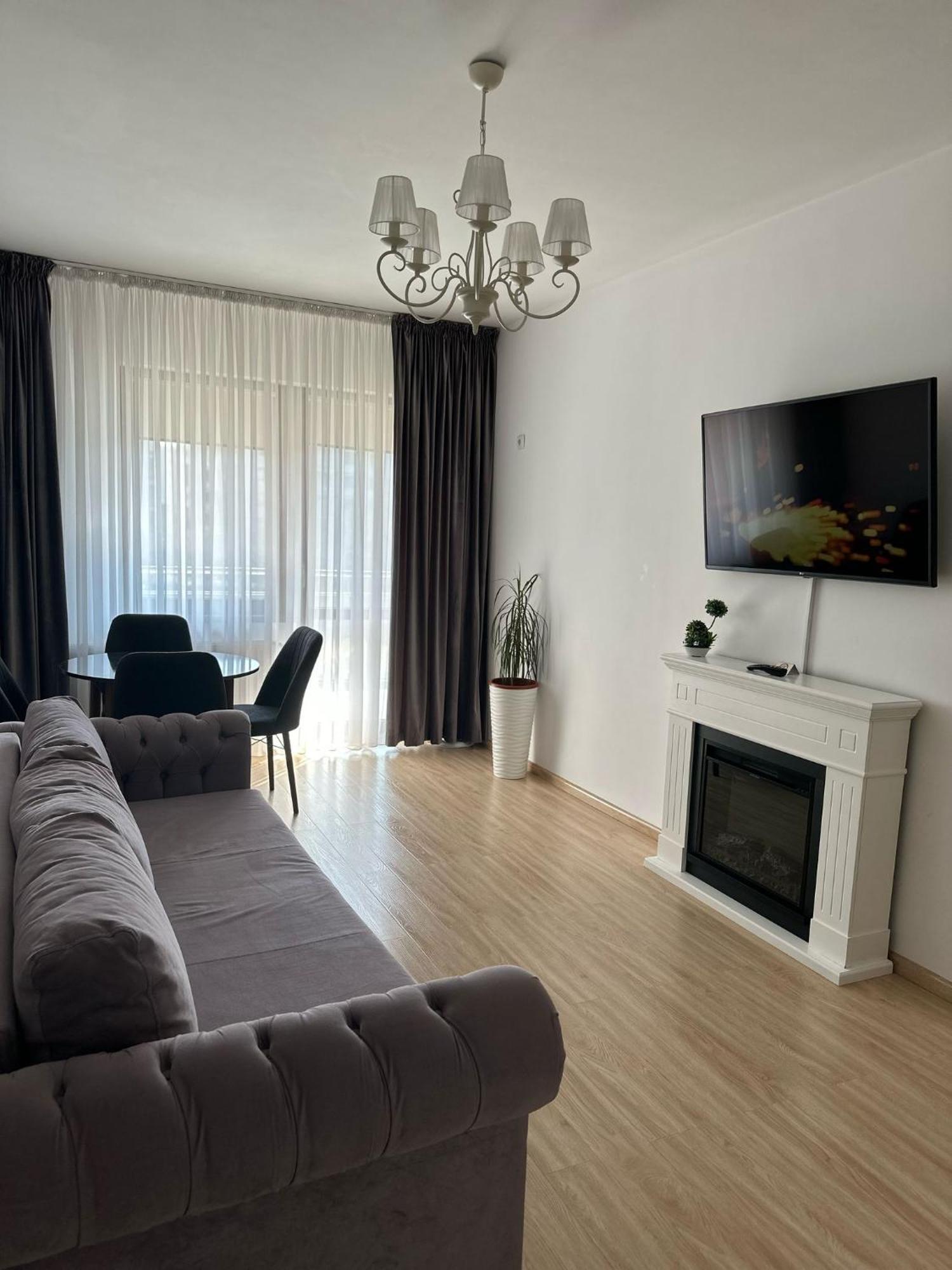 Alex Mnl Lux Apartment 2 Free Parking Bukares Bagian luar foto