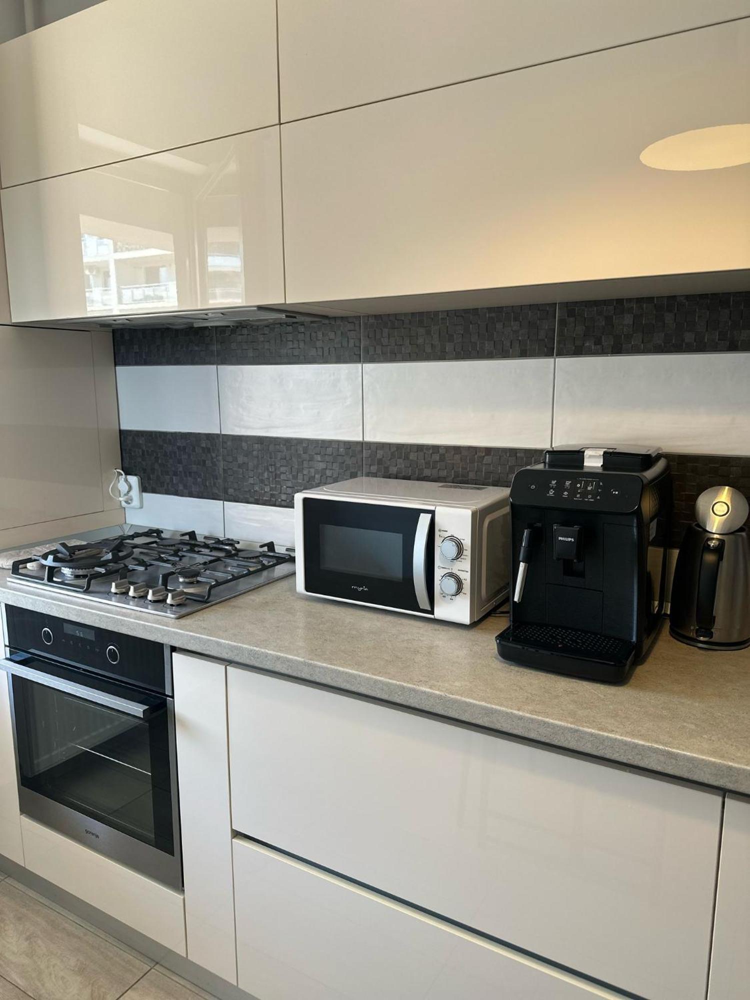 Alex Mnl Lux Apartment 2 Free Parking Bukares Bagian luar foto